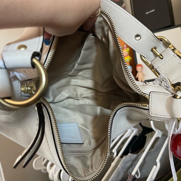 Y2K Style Coach Cream White Leather Hobo Hampton Bag - Picture 4 of 16